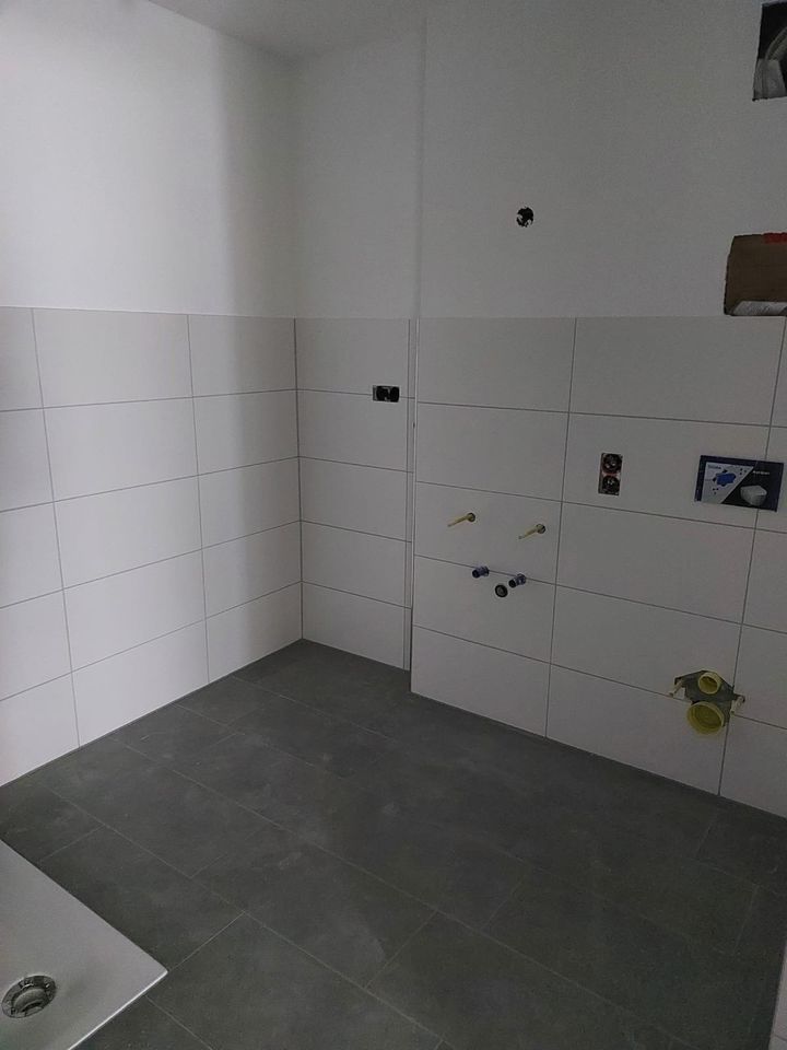 3 Zimmer  Neubau  Wohnung  in Engen Neuhausen  bezugsfertig Juli in Engen