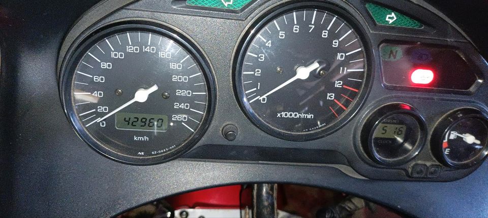 Verkaufe Suzuki GSX 750F in Marlow