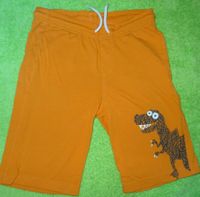 2 kurze Hosen C&A-orange 134  here&there-grau 128 á 4€ Berlin - Treptow Vorschau