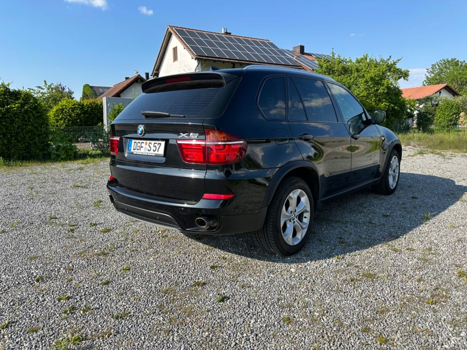 BMW X5 E70 30d Facelift in Moosthenning