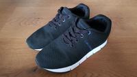Calvin Klein Sneaker Schuhe Turnschuhe Tada Mesh Schwarz Damen 38 München - Schwabing-West Vorschau