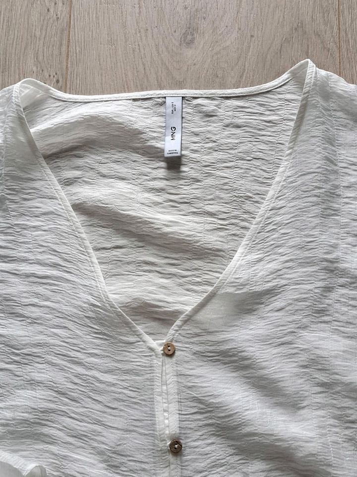 Mango hübsche Bluse zum Knoten V Neck 40 42 locker luftig in Weidenbach