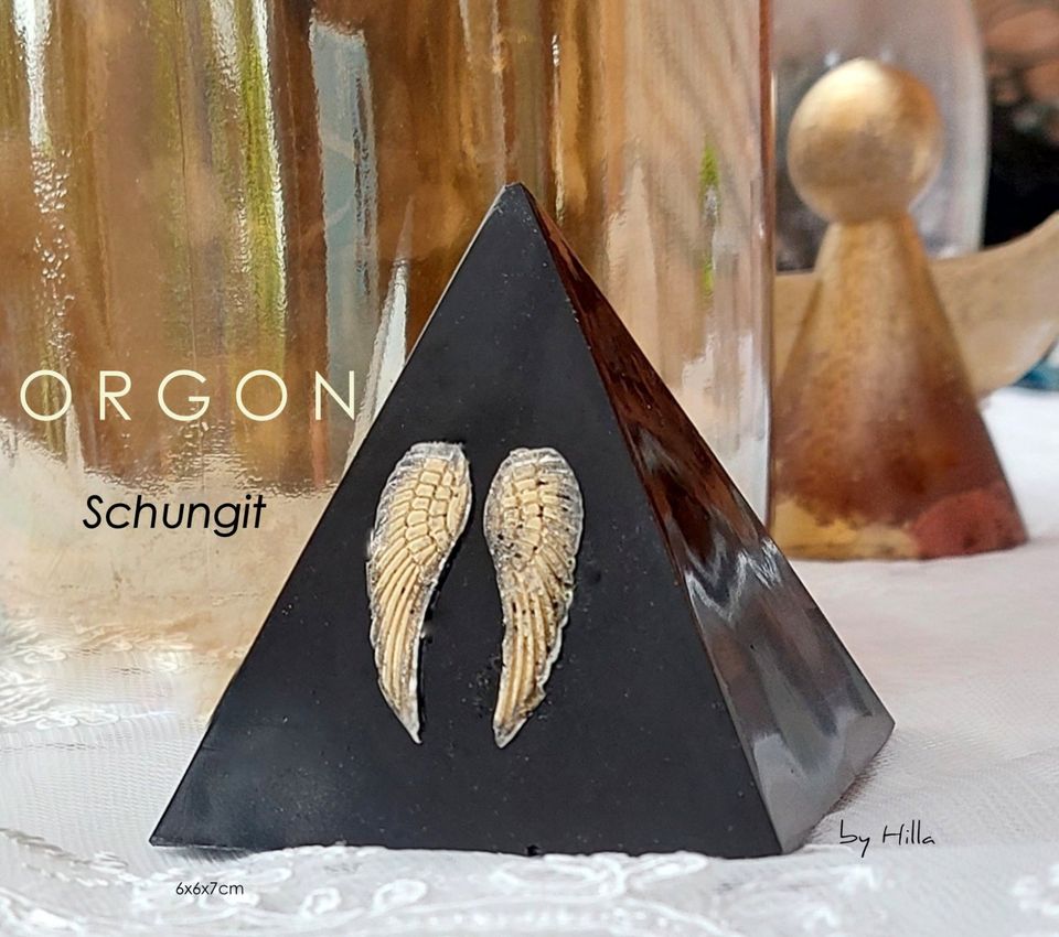 Schungit "Engelpyramide" mit ORGON - in 2 Größen- Idee by Hilla in Groß-Gerau