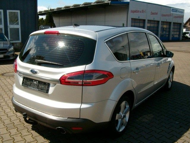 Ford S-Max  2.0  Titanium Vollausstattung in Ahaus