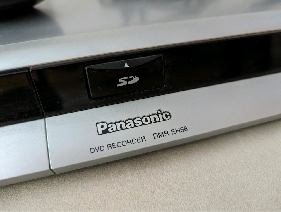 DVD Recorder Panasonic DMR-EH 56 in Eggenstein-Leopoldshafen