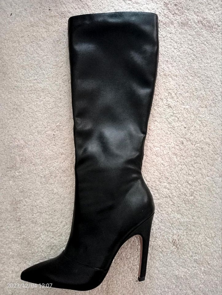 TOPSHOP Stiefel mit Pfennigabsatz **NEU** in Frankfurt am Main