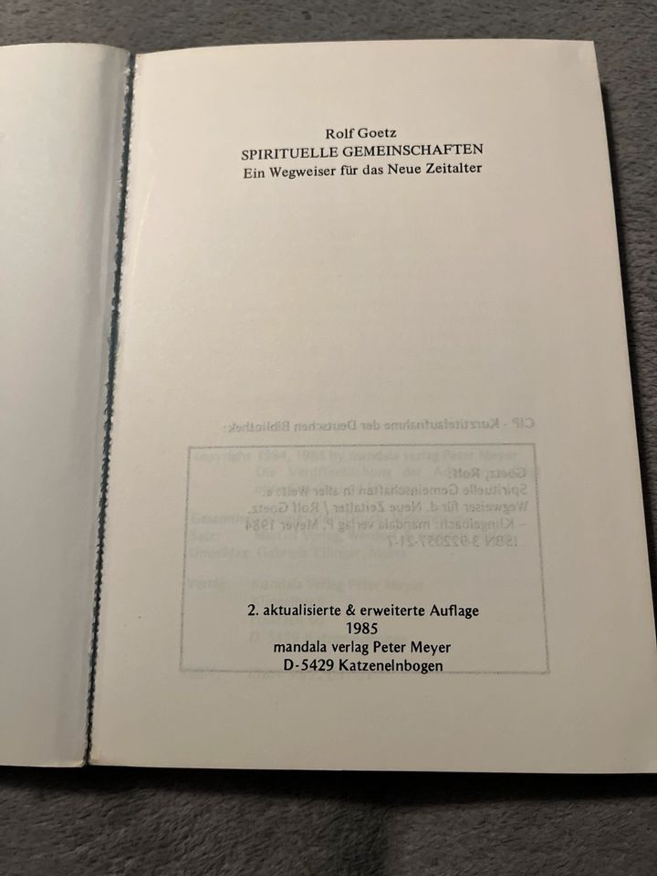 Spirituelle Gemeinschaften : e. Wegweiser für d. neue Zeitalter. in Wuppertal