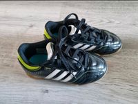 Adidas - Hallenschuhe - Fußballschuhe - Gr. 28 Berlin - Hohenschönhausen Vorschau