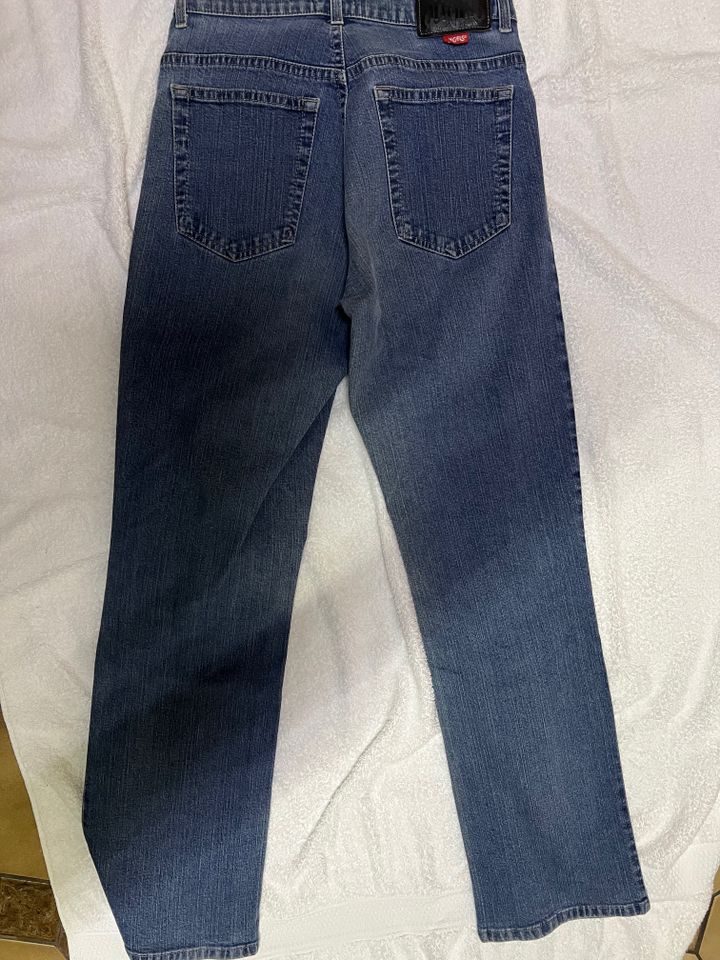 Angels Stretch Jeans-Gr. 36 - s. Fotos - s.g.Zustand -v.privat in Kassel