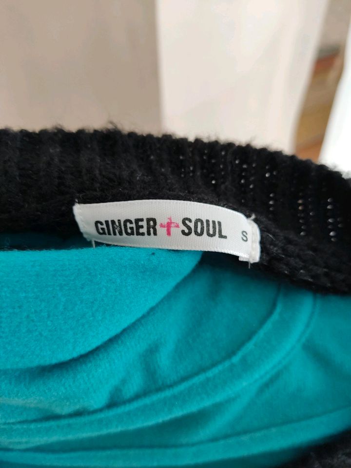 Pulli schwarz Gr. S v. Ginger & Soul in Berglen