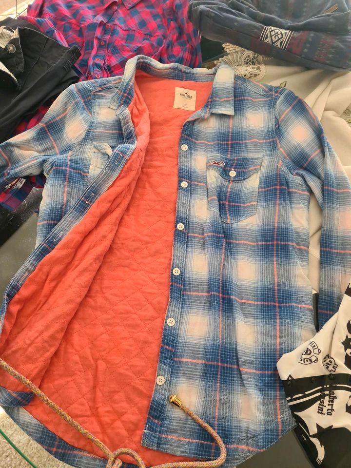 Marken Paket in S Hollister hemd Hilfiger superdry 34 36 in Leipzig