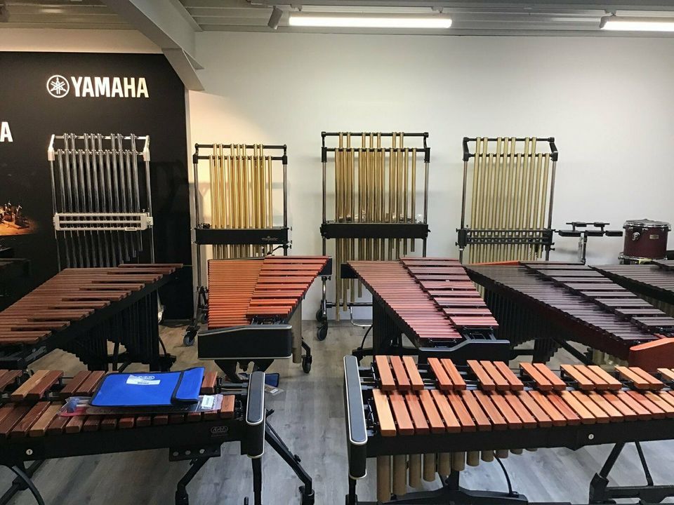 Majestic M6543H Deluxe Marimba Palisander - 4 1/3 Oktaven -NEU- in Brilon