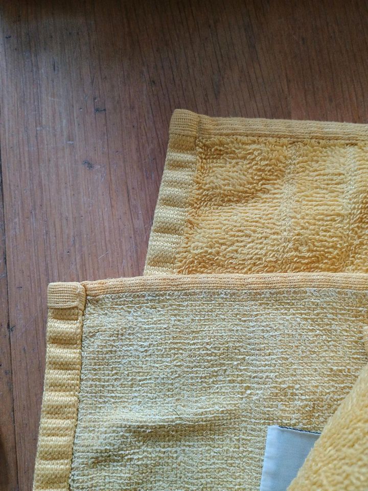8 Teile Handtücher gelb Baumwolle Mikrofaser in Berlin