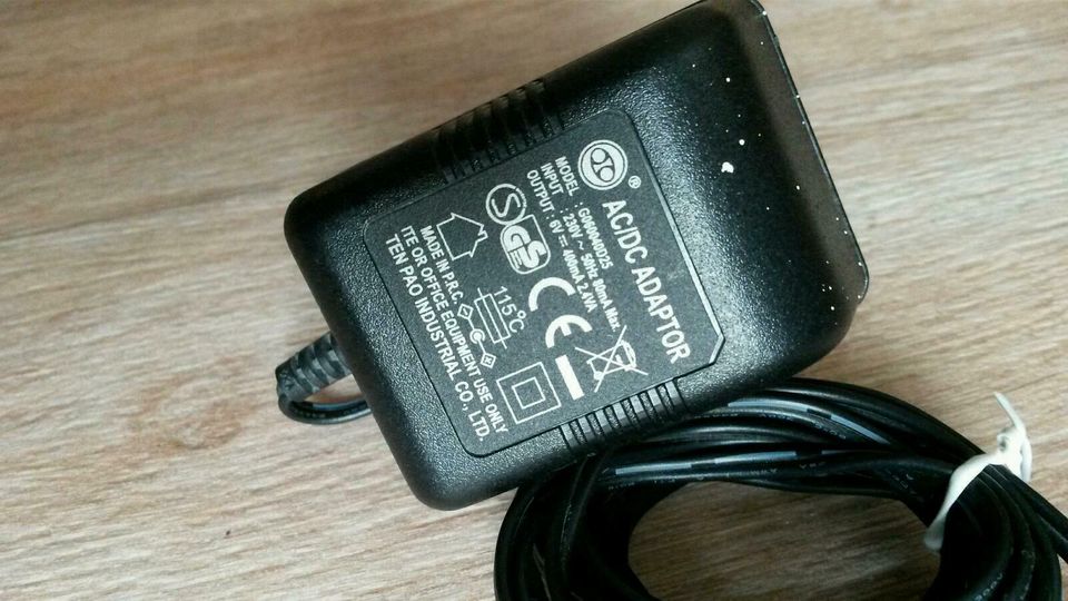 AC-Adapter, Modell G060040D25, 6V in Dresden