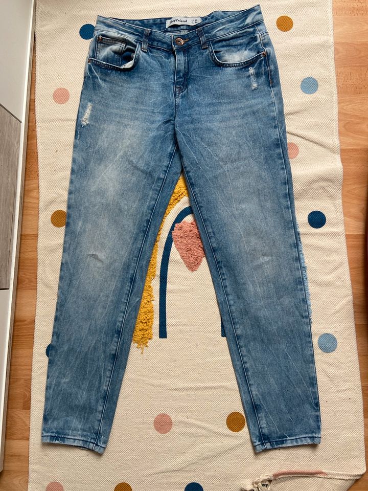 Boyfriend Jeans Größe 38 von ASOS in Merzig