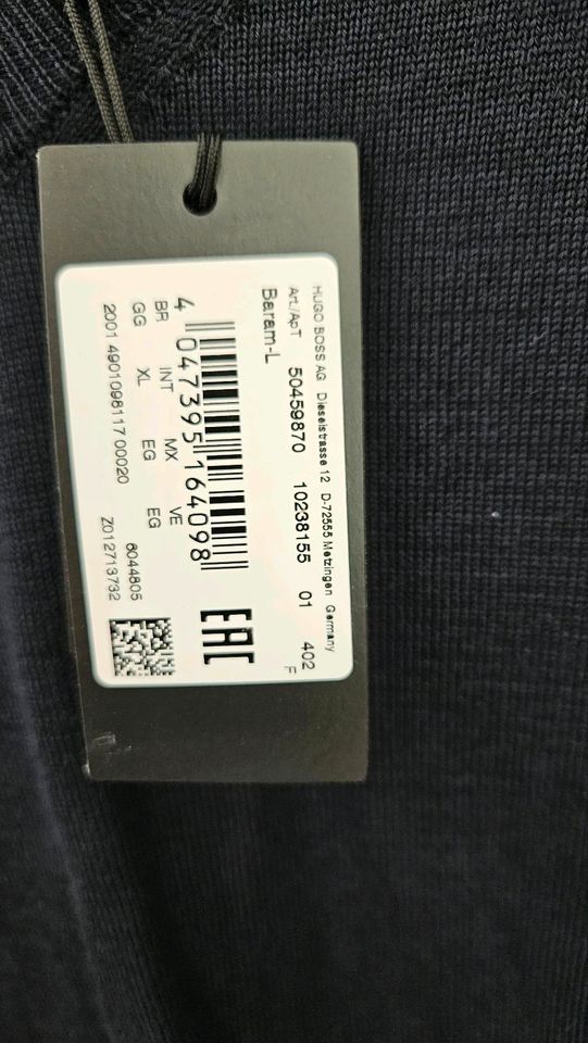 NEU Hugo Boss Pulli XL in Berlin