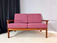 neu gepolstert & bezogen: Sven Ellekaer für Komfort Zweisitzer Vollholz Teak pink/ rosa Mid Century Design Vintage 60er Dänemark Sofa Couch Wohnzimmer Designersofa Berlin - Mitte Vorschau