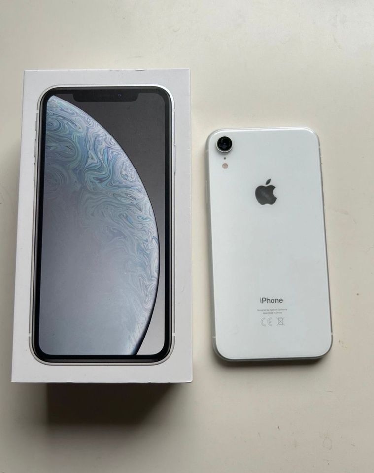 iPhone XR weiß 64GB in Lemgo