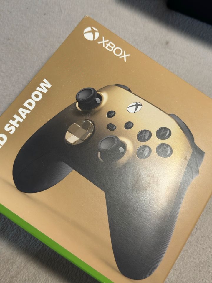 Xbox Series X „Gold Shadow“ Controller in Kalbe (Milde)