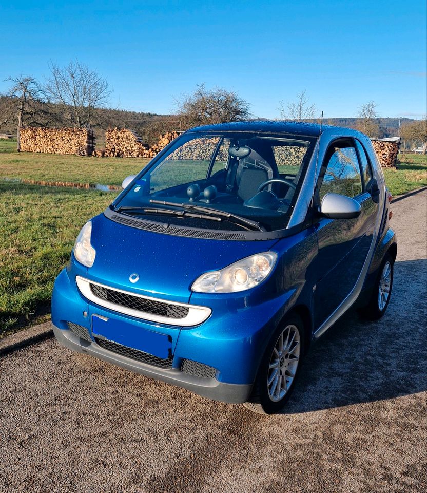 Smart fortwo 1.0 52kw Mhd -TÜV NEU- in Pforzheim