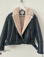 Lederjacke mit Fell H&M gr. XS Nordrhein-Westfalen - Schmallenberg Vorschau