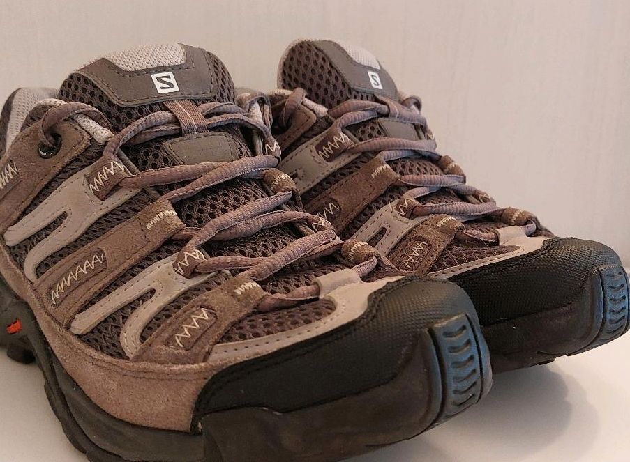 Salomon CHEROKEE Größe 40 Outdoorschuhe in - Halle | eBay Kleinanzeigen ist jetzt Kleinanzeigen