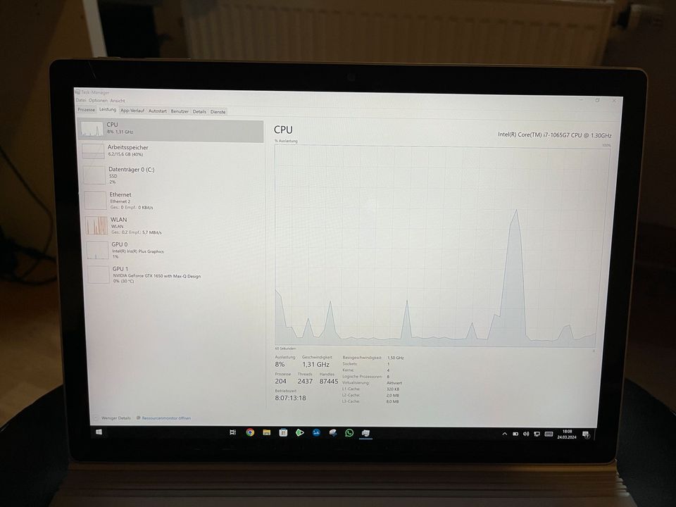 Surface book 3 (16GB RAM, i7 CPU, Geforce GTX 1650) in Minden