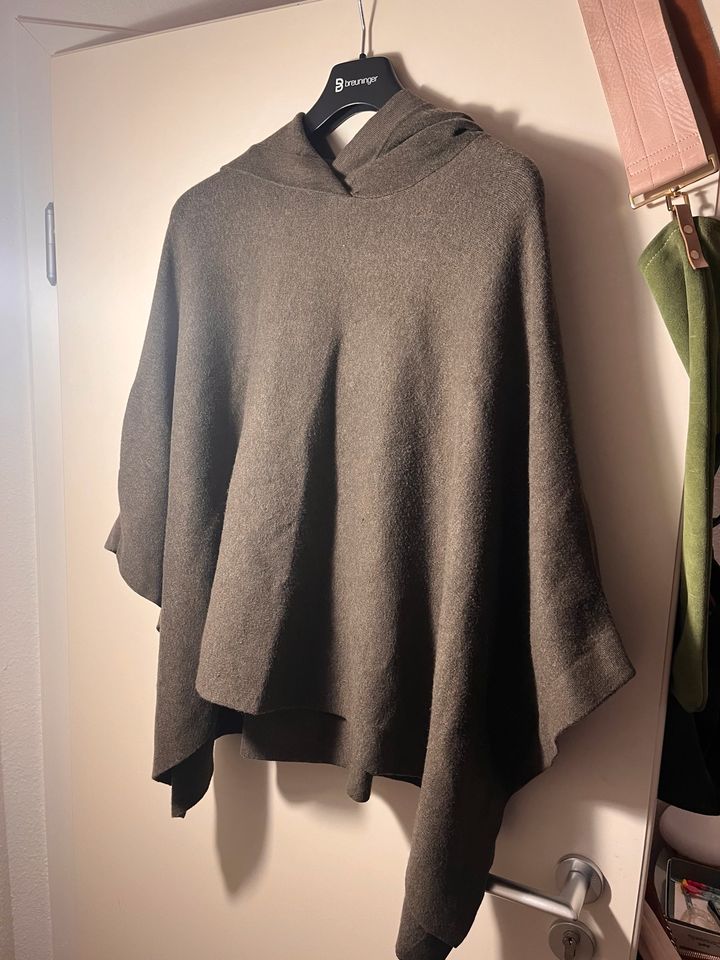 Massimo Dutti Poncho in Bremen