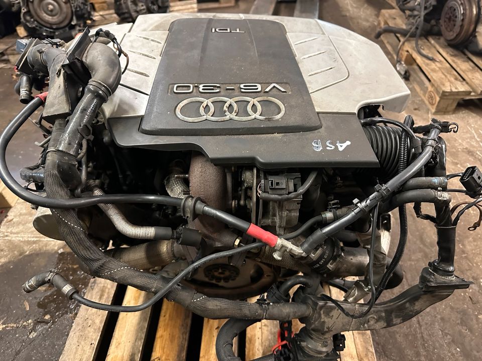 Audi A6 4F A4 B7 A8 3.0 TDI Motor ASB mit Anbauteilen in Langwedel