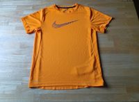 Orangenes Nike Sportshirt T-Shirt dri fit Größe 146 152 158 Gr. L Bayern - Gerolzhofen Vorschau