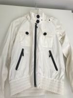 Helly Hansen Regenjacke Windjacke mit Kapuze Größe M - Neu München - Au-Haidhausen Vorschau