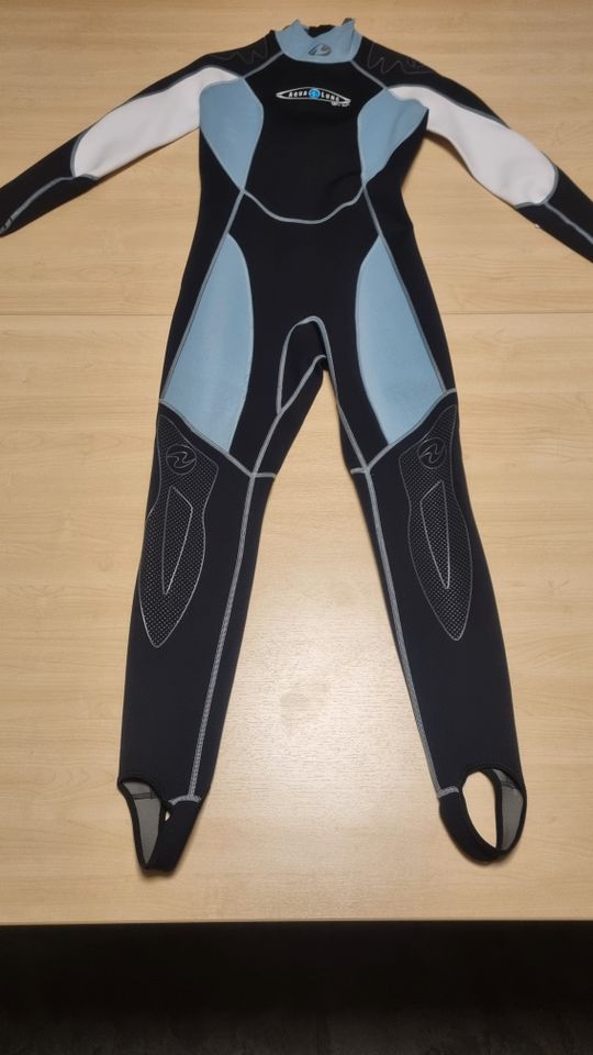 Aqualung Skin Suit Damen Größe S in Halver