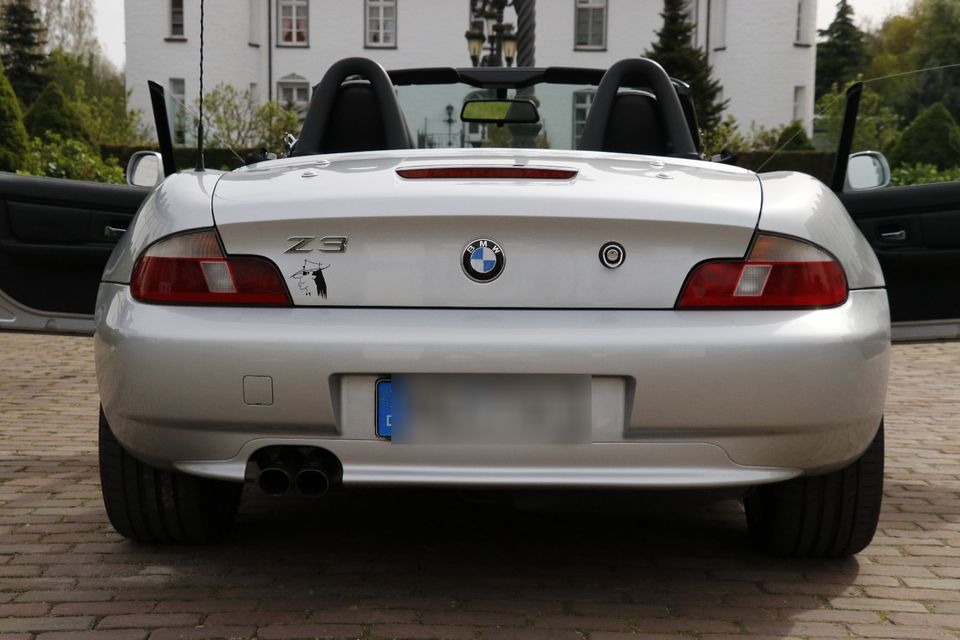 BMW Z3 Roadster 2.0 Facelift 2-teilige BBS, Bestzustand Tüv 04/26 in Neukirchen-Vluyn