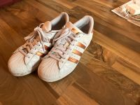 Damen Adidas Superstar weiß/Bronze Gr 41 1/3 Bayern - Seehausen a. Staffelsee Vorschau