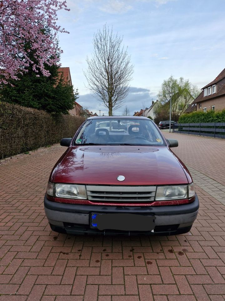 Opel Vectra-A - wenig gelaufen - Oldtimer in Stadthagen