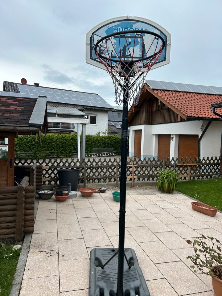 Basketball Korb in Isen