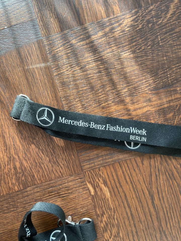 5 Lanyards/Schlüsselanhänger Mercedes Benz Fashion Week Berlin in Frankfurt am Main