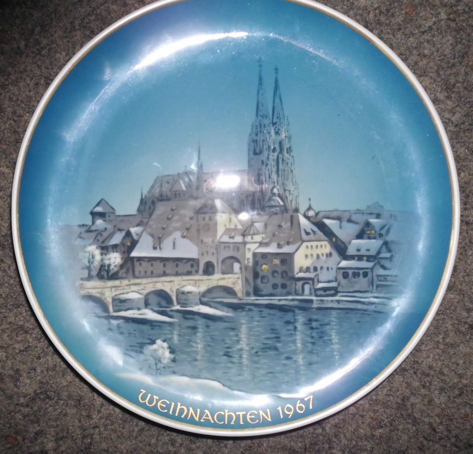 4 Weihnachtsteller Rosenthal handbemaltVon 1965, 1967, 68 u. 69 in Oldenburg