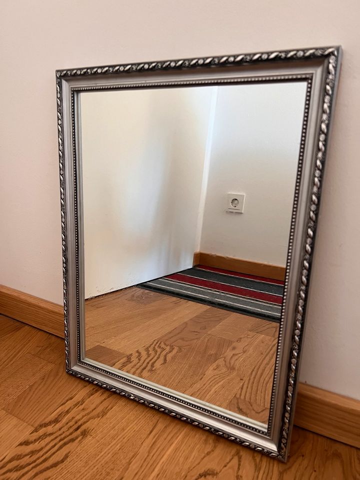 Spiegel, 35 x 45 cm in Germering