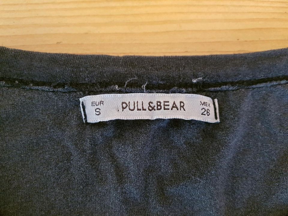 Pull & Bear Top Shirt Gr. 36 S grau Used Look in München