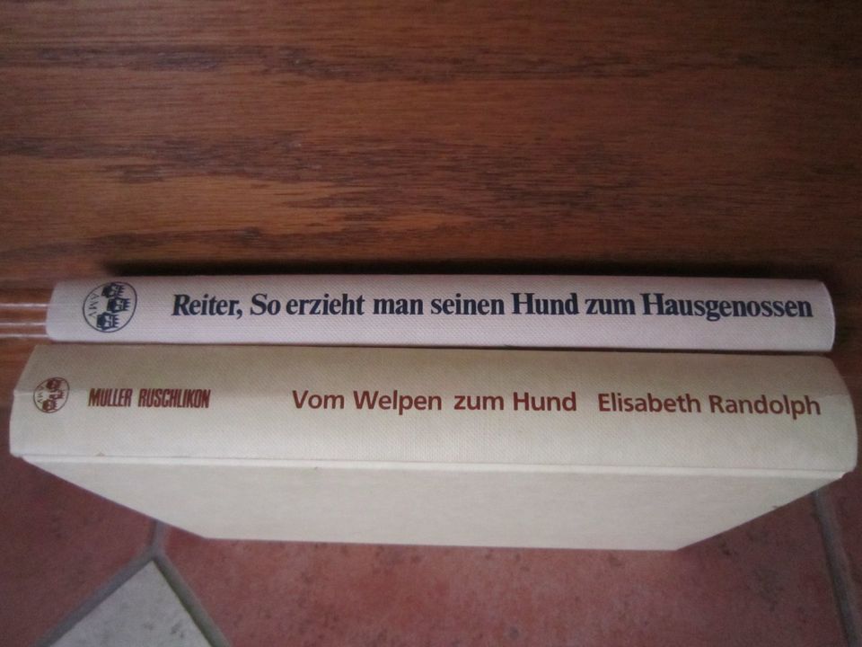 Bücher "Vom Welpen zum Hund" + So erzieht man seinen Hund... in Monheim am Rhein