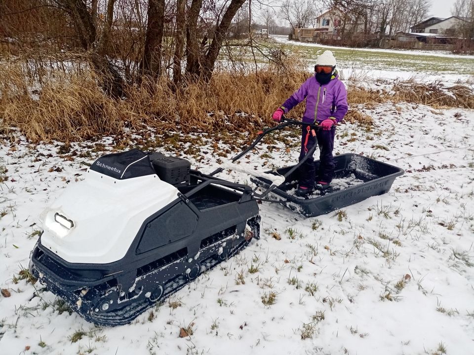 Raupenschlitten Zugschlitten Raupentransporter Skidoo Schnee in Kühbach