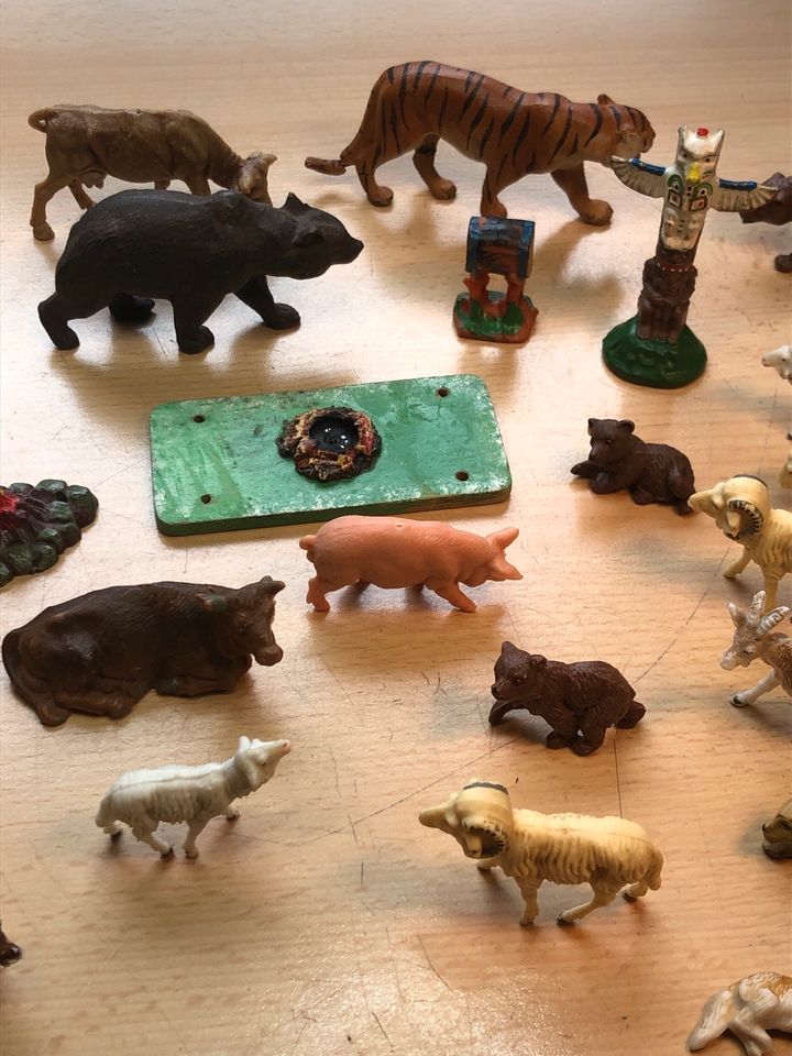 Teil 2 / 30 DDR Figuren,Tiere 45 Euro inklusive Porto in Dippoldiswalde