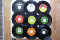 20 Schallplatten Single Vinyl, Rock und Pop der 60er / 70er Baden-Württemberg - Ludwigsburg Vorschau