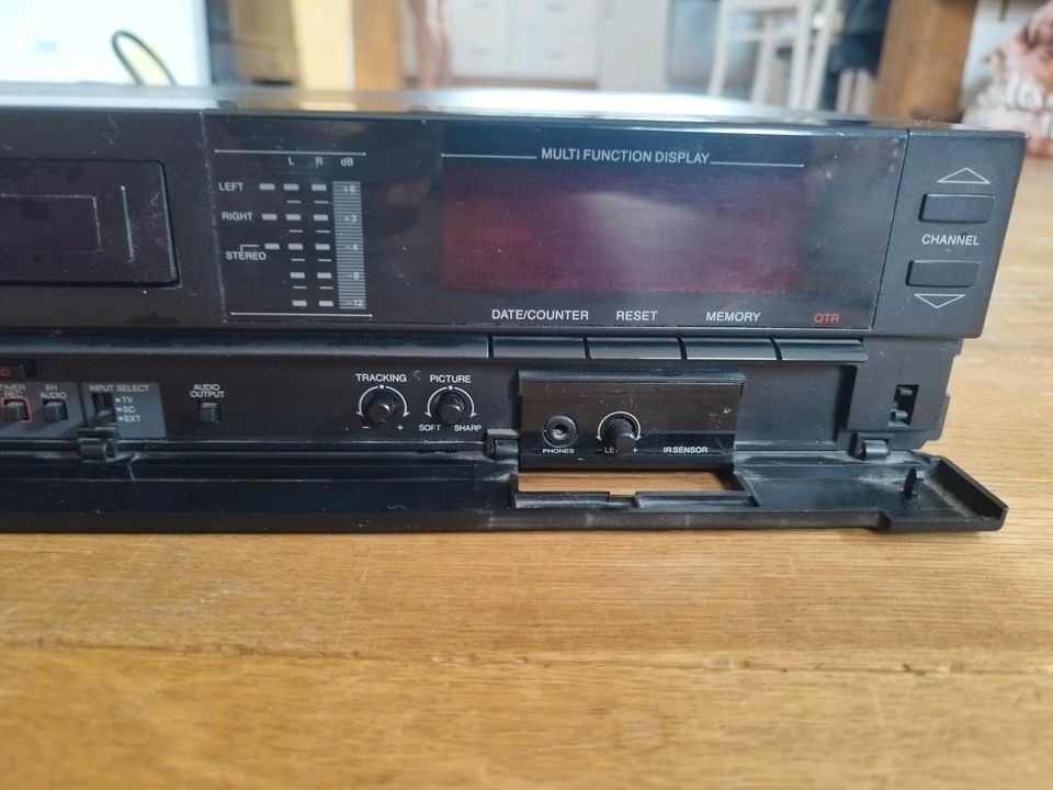 Schneider VHS Cassette Recorder Kassettenrekorder Video in Fürstenwalde (Spree)