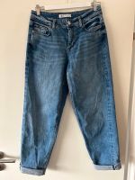 Zara Jeans Relaxed Fit hoher Bund Gr. 36 Nordrhein-Westfalen - Kaarst Vorschau