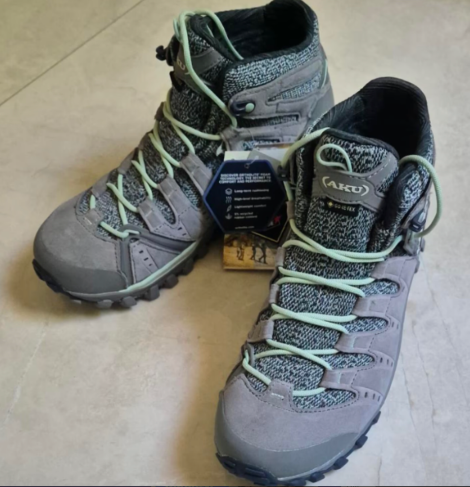 Wanderschuhe Schuhe Outdoor AKU GTX wie Lowa Gr. 39,5 NEU Italy in Berlin