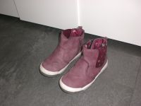 ♡leichte Schuhe Boots Mädchen brombeer Gr.27 Sachsen-Anhalt - Staßfurt Vorschau