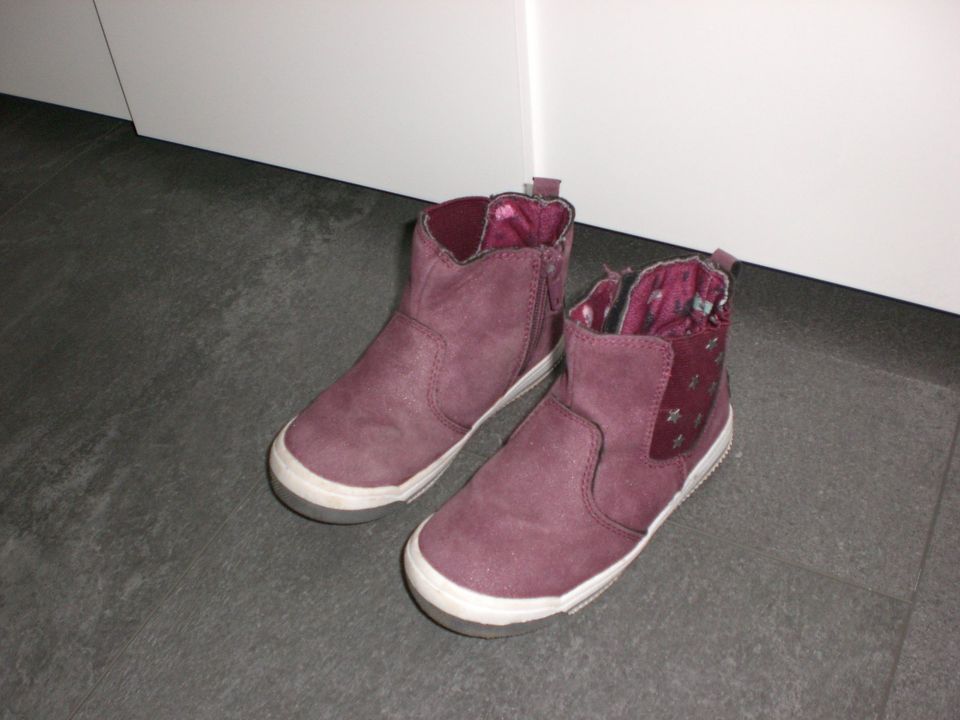 ♡leichte Schuhe Boots Mädchen brombeer Gr.27 in Staßfurt