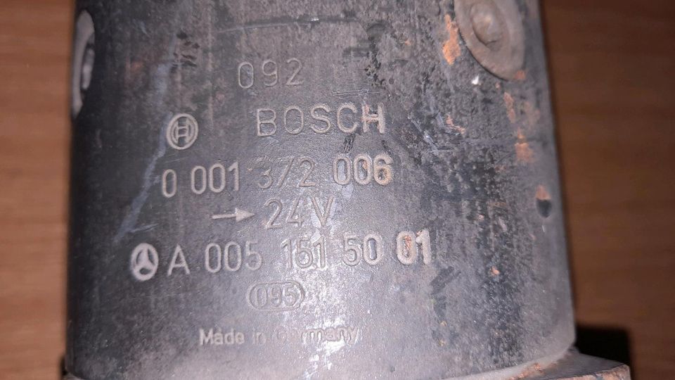 Bosch Anlasser Starter 24V 0 001 3/2 006 ; A 005 151 50 01 in Hamburg